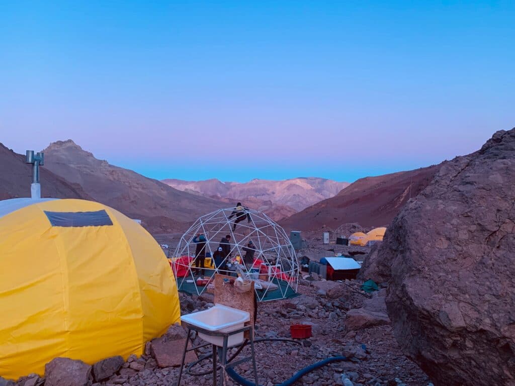 Sinks for washing cloths