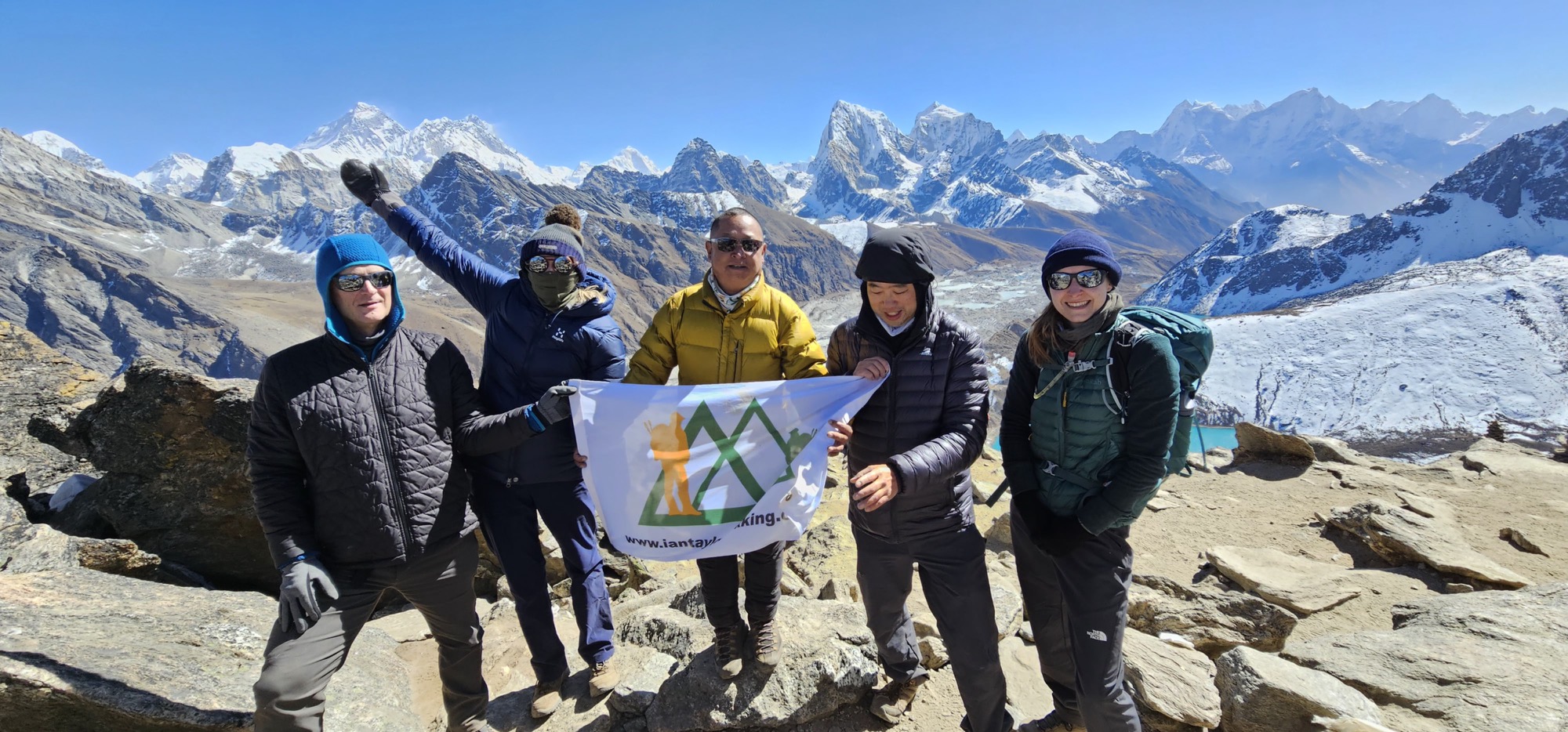 The summit of Gokyo Ri